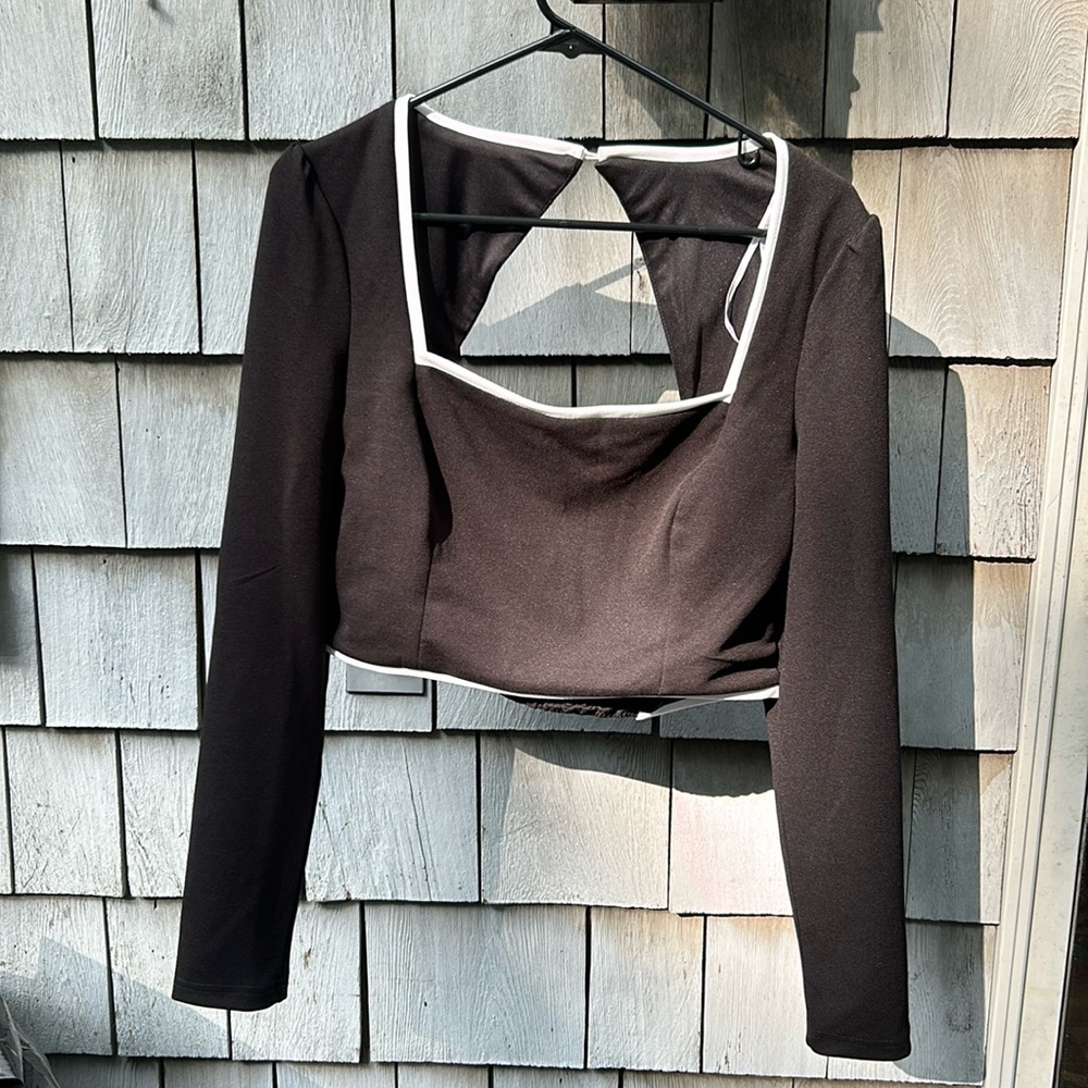Lulus Cutout Long Sleeved Crop Top